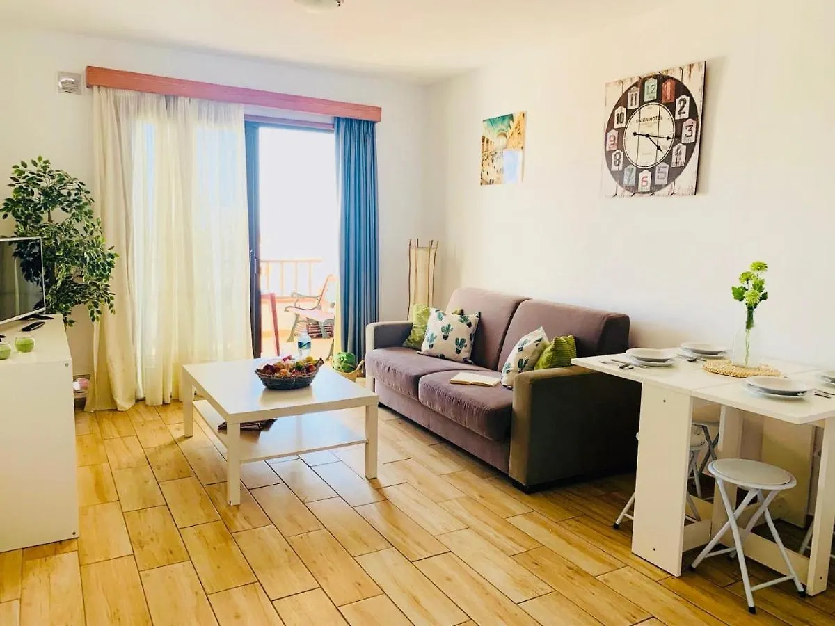 Amazing Sea Views In Cactus Blanco Apartment Los Cristianos  Los Cristianos (Tenerife)